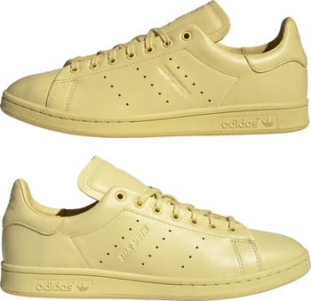 Gender Inclusive Stan Smith Lux Sneaker