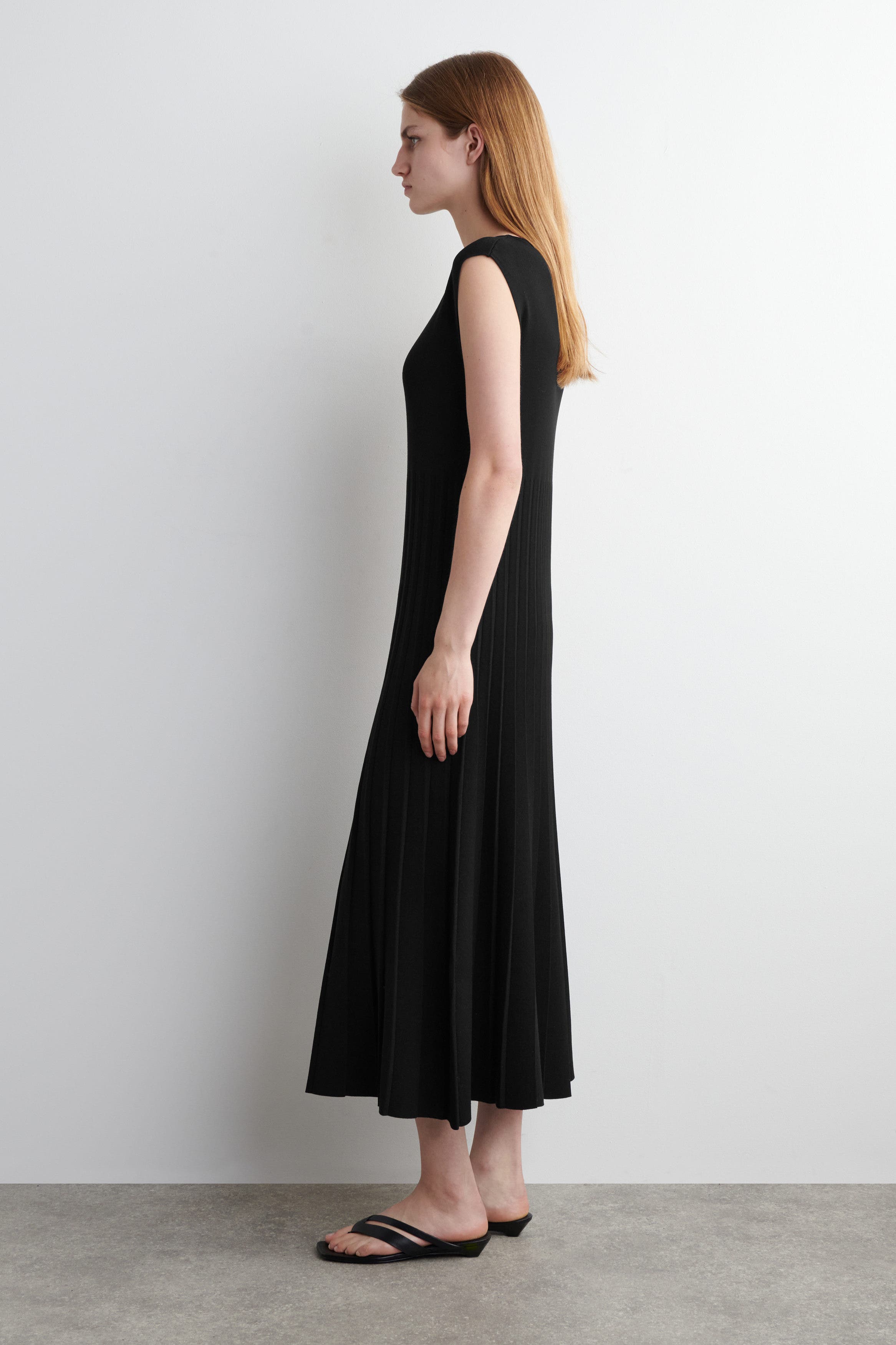 Knitted Pleated Maxi Dress - image 2