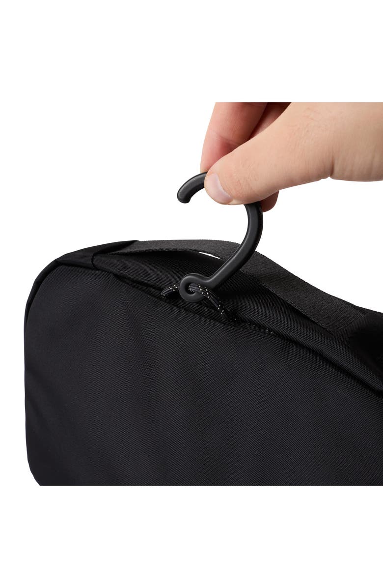 Bellroy Hanging Water Resistant Toiletry Kit, Alternate, color, Black