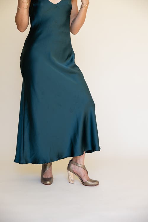 Fortress Luna Naya Asymmetric Cutout Pump In Gold