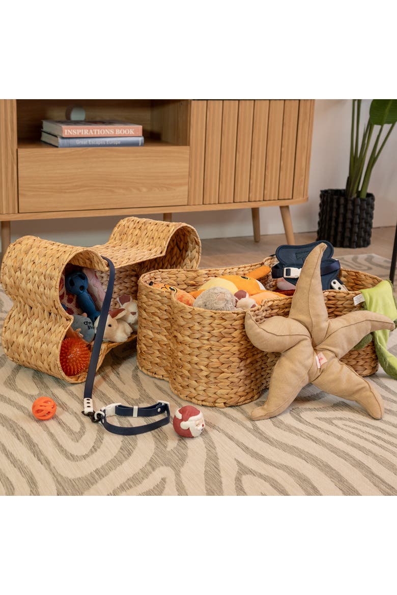 Digby Bone-Shaped Large Hand Woven Water Hyacinth Nesting Pet Toy Organizer Baskets, Alternate, color, Natural