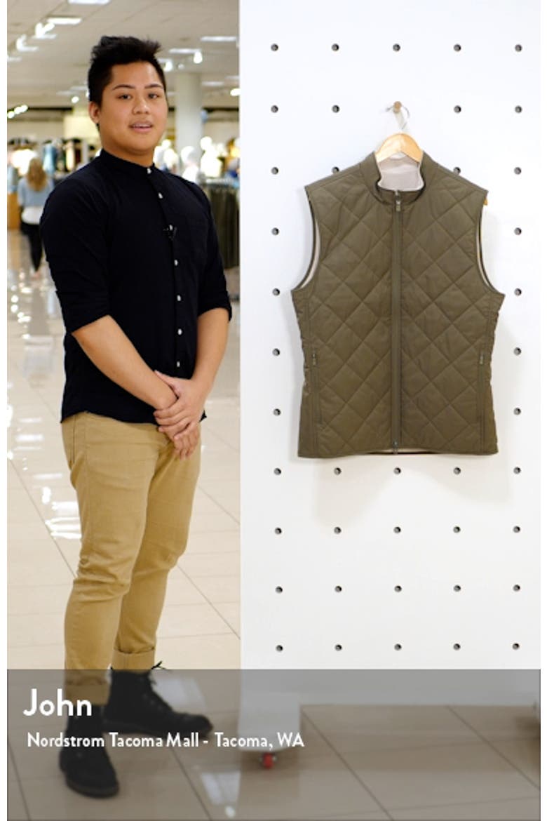 Nike Reversible Quilted Golf Vest video