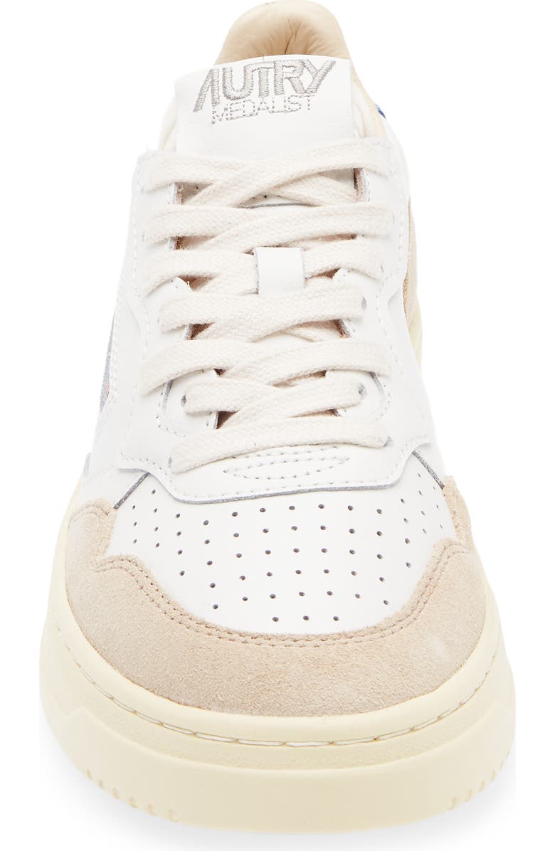 AUTRY Medalist Low Sneaker, Alternate, color, White/ Vista Leather/ Suede