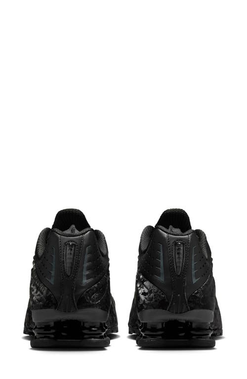 Nike Shox R4 Sneaker