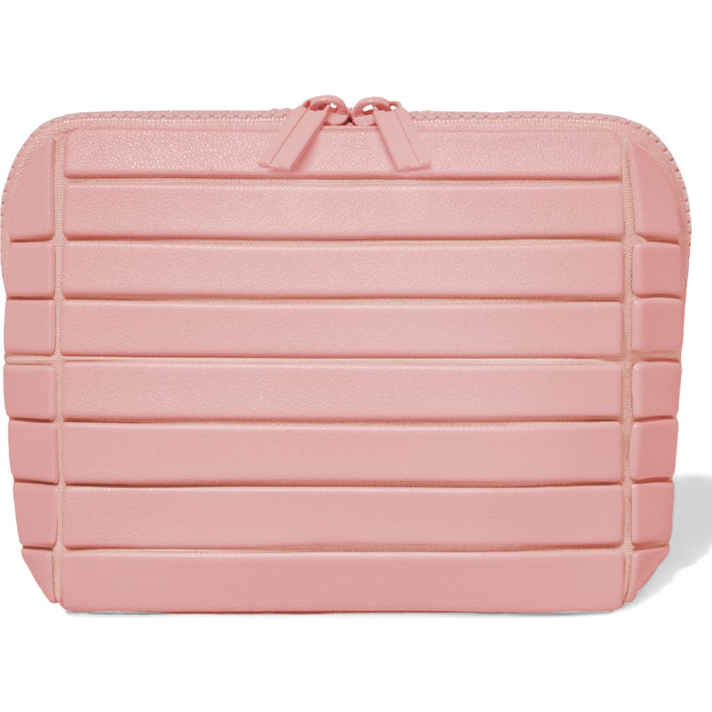 Parallelle The Small Traveler Toiletry Kit In Pink