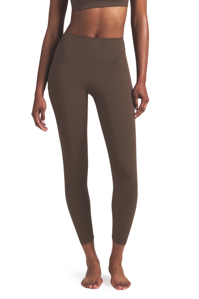 Matte High Waist V-Line Leggings, Main, color, DARK SEPIA