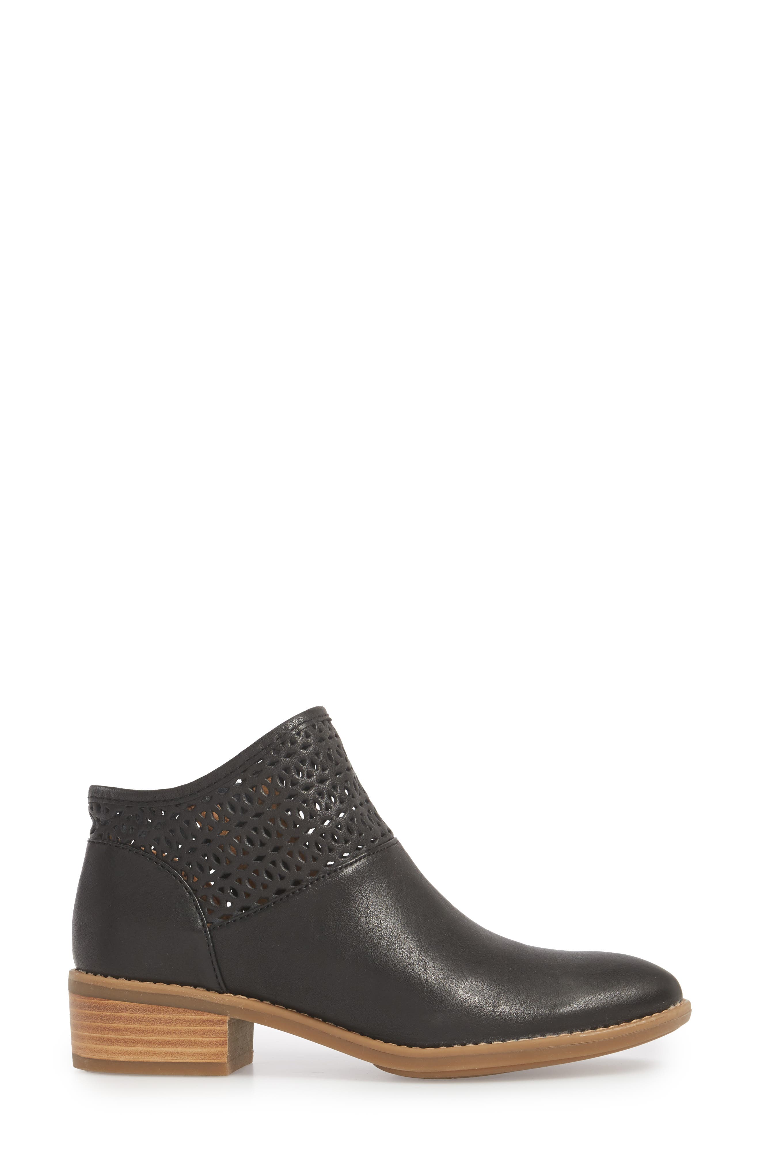 Comfortiva Caileen Bootie, Alternate, color, 