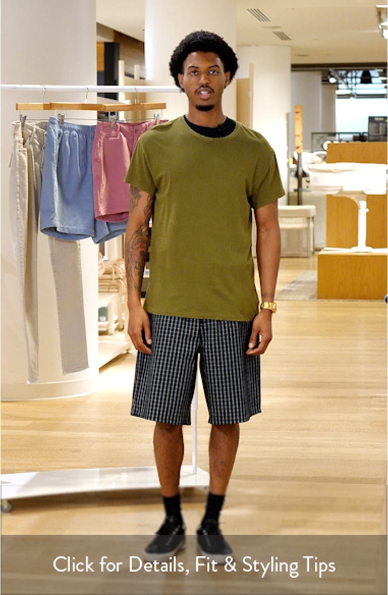 Distressed Crewneck T-Shirt, sales video thumbnail