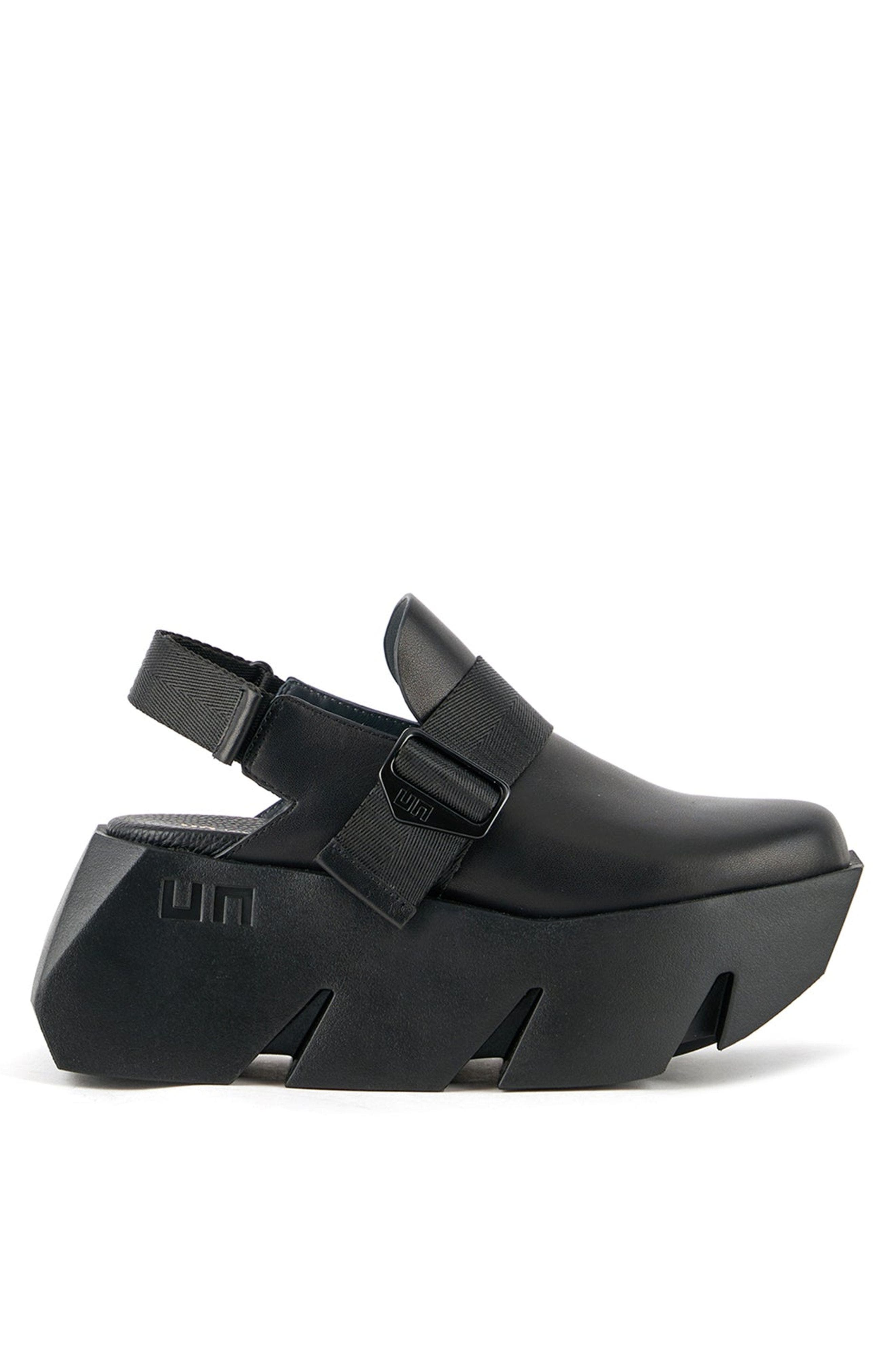 Bull Run Sandal, Main, color, Black