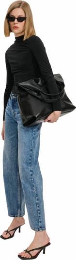 Faye Hobo