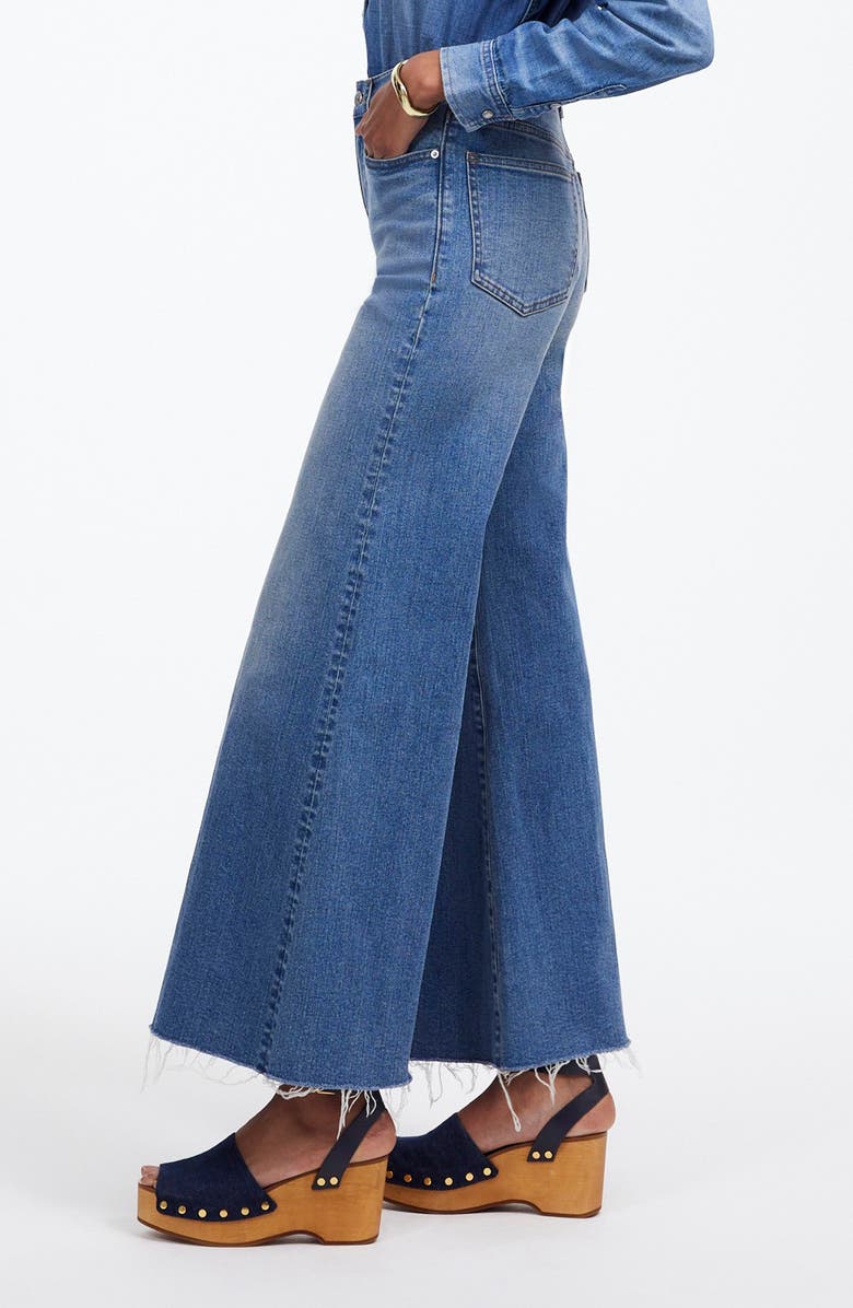 Madewell Flared Wide Leg Crop Jeans, Alternate, color, Oneida Wash