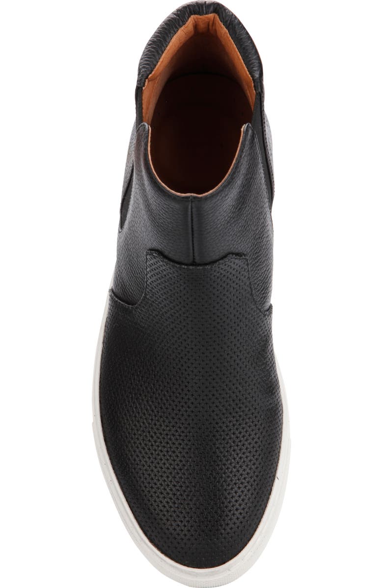 Gentle Souls by Kenneth Cole Carter Sneaker, Alternate, color,