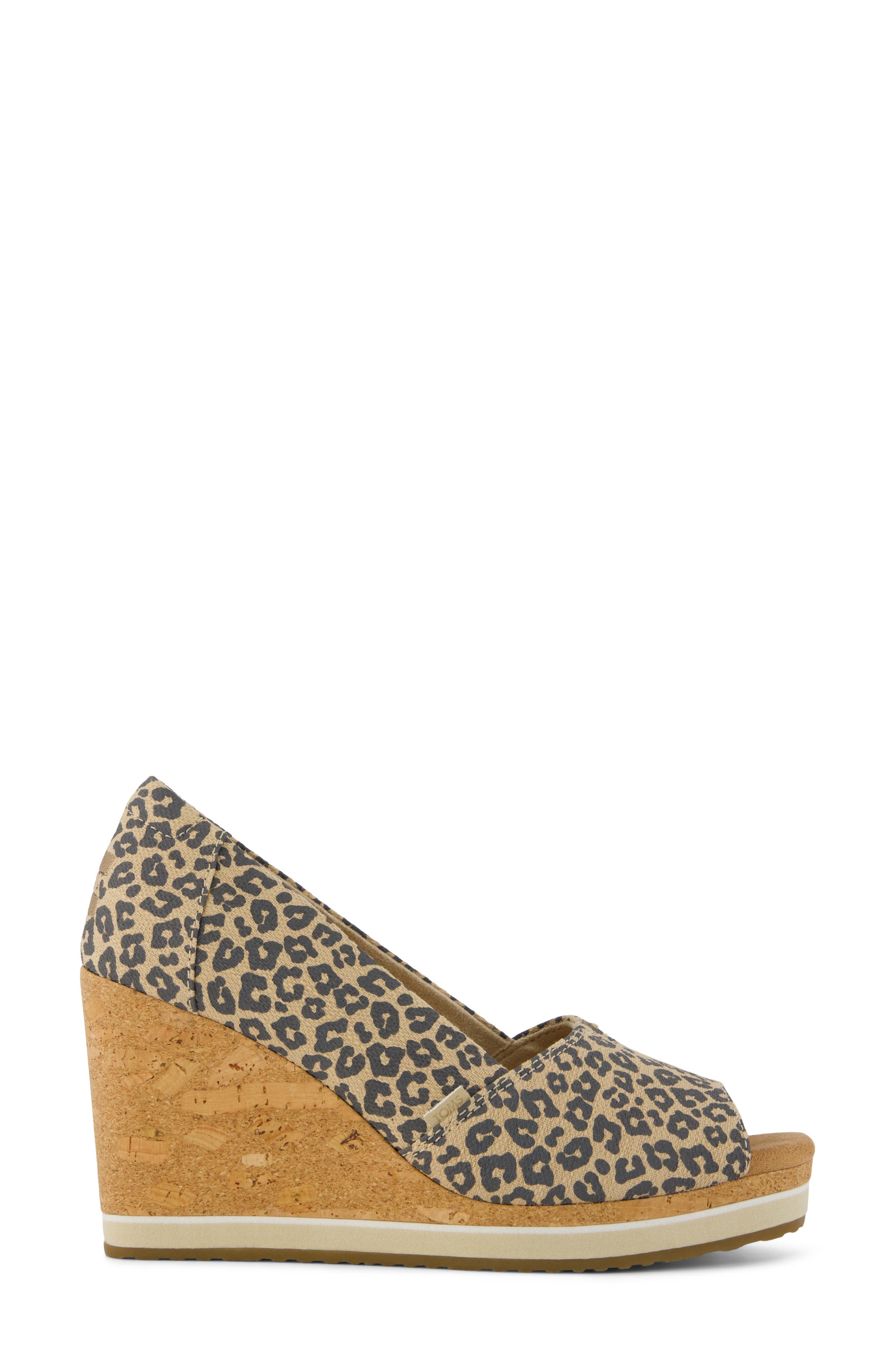 Essential Wedge Pump, Alternate, color, BEIGE/ KHAKI