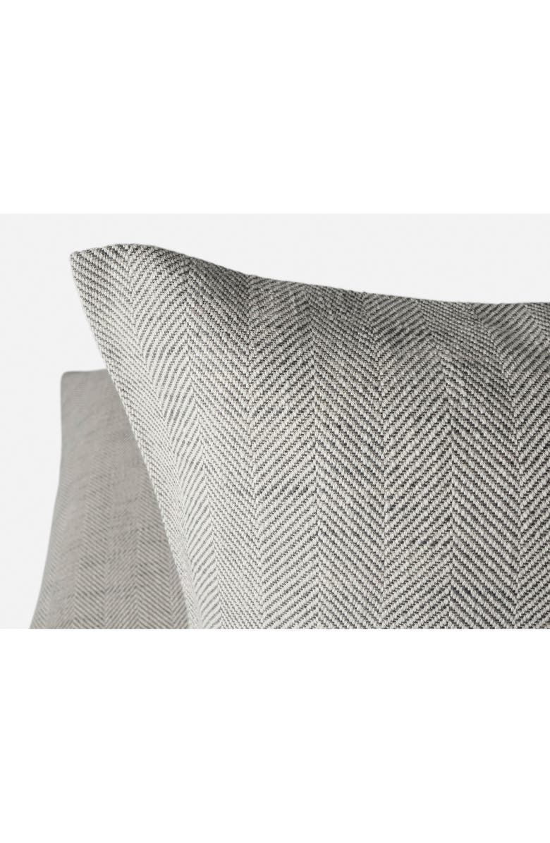 Coyuchi Canyon Organic Cotton Throw Pillow, Alternate, color, Graphite Herringbone