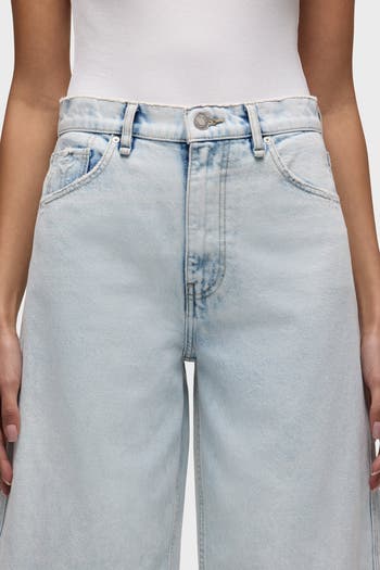 Bailey Relaxed Barrel Jean