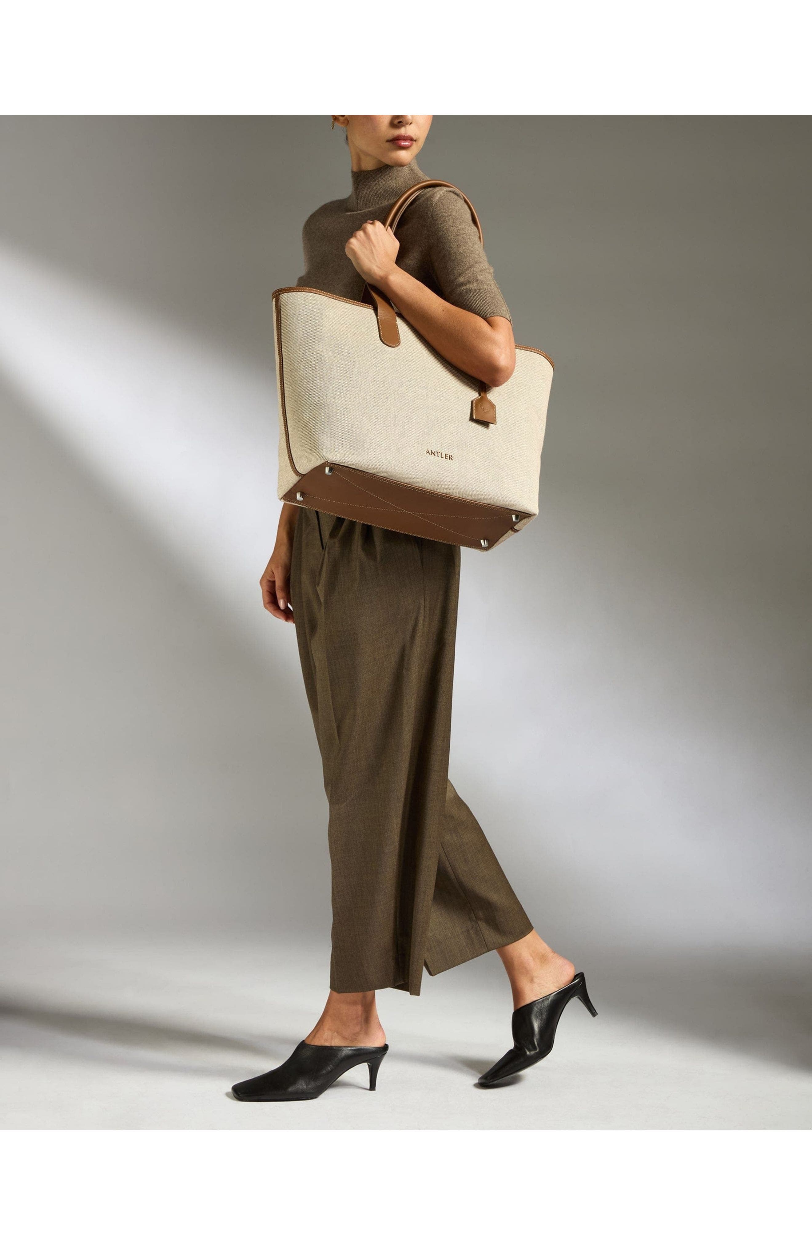 ANTLER Heritage Tote Bag in Natural, Alternate, color, Natural