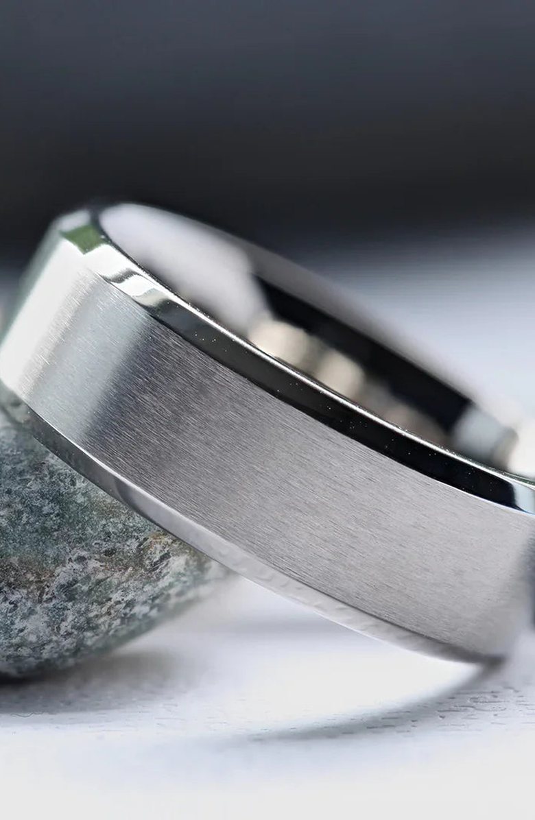 Larson Jewelers Shire Titanium Flat Wedding Ring Brushed Center With Polished Beveled Edges, Alternate, color, Silver 8Mm
