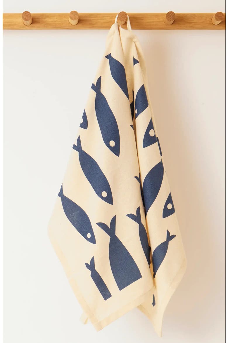 Tea Towels Set of 3 - Fish White / Lobster / Seafood Platter, Alternate, color, Tea Towel