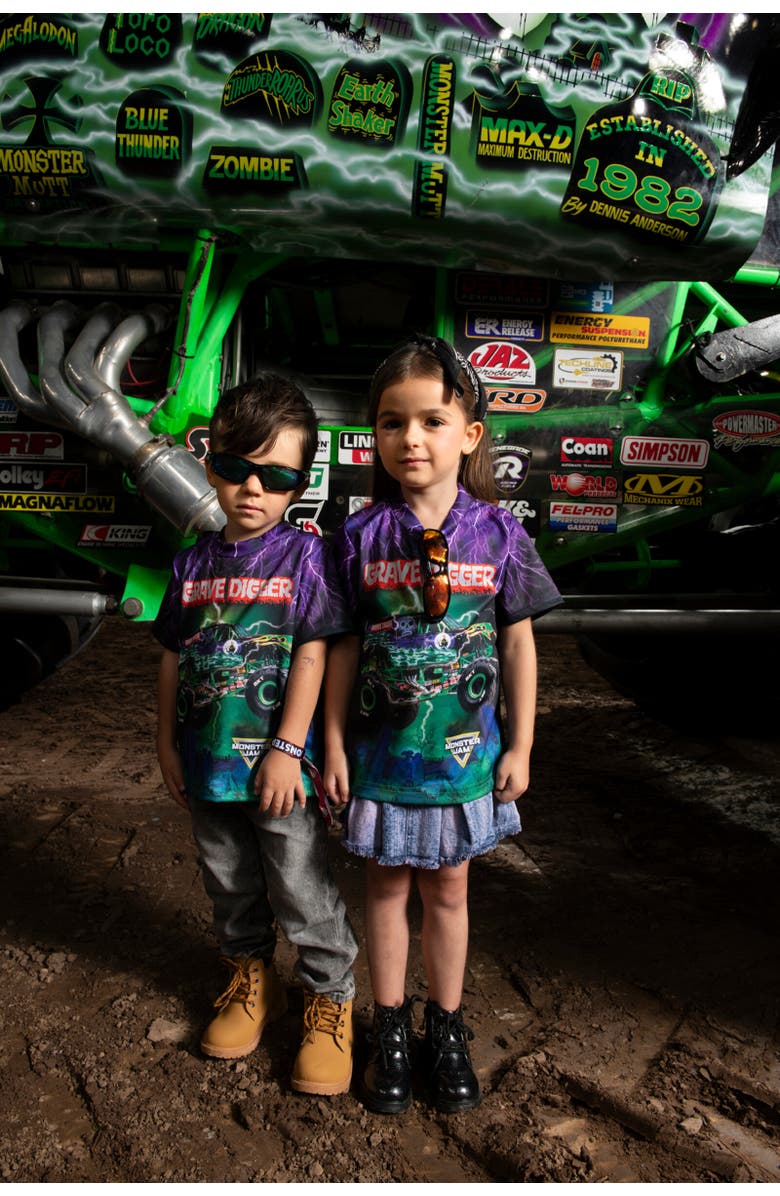 Monster Jam Short Sleeve T-Shirt, Alternate, color, Grave Digger Purple