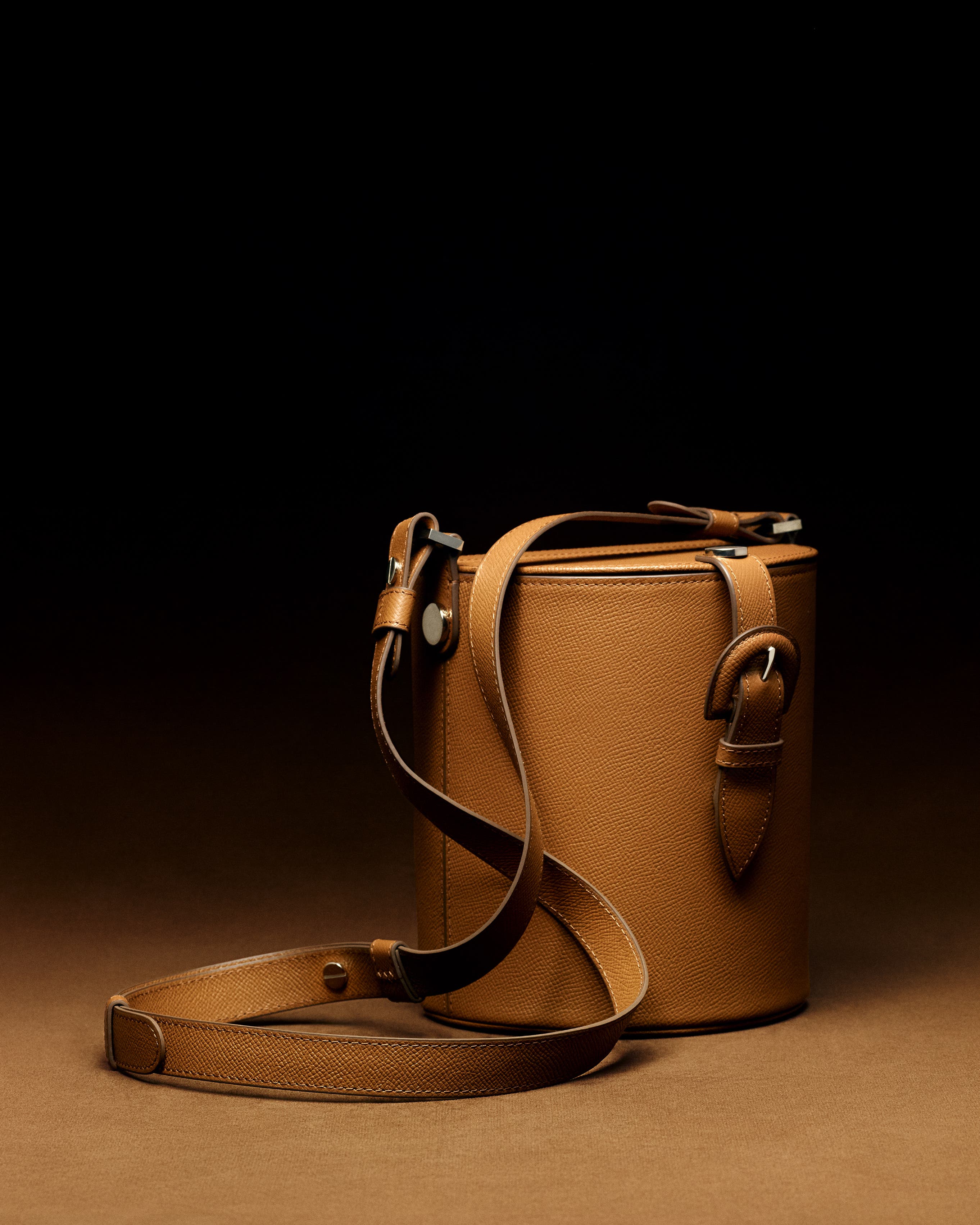 PERRIN PARIS La Parisienne Xbody, Alternate, color, Chestnut