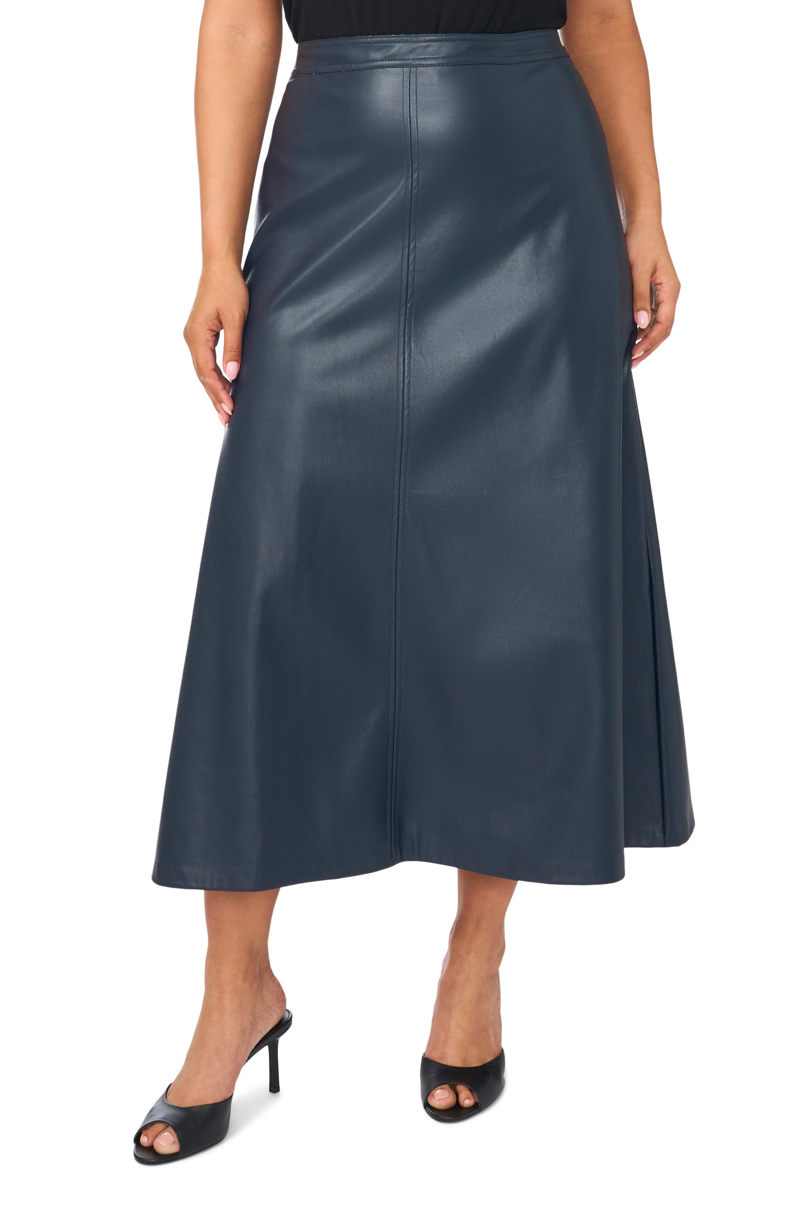 selected RICH NAVY