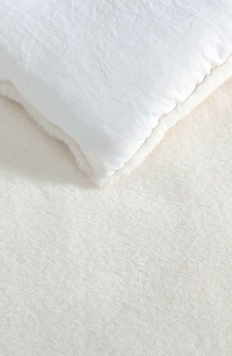 Vera Wang Faux Fur Comforter & Sham Set, Alternate, color, 