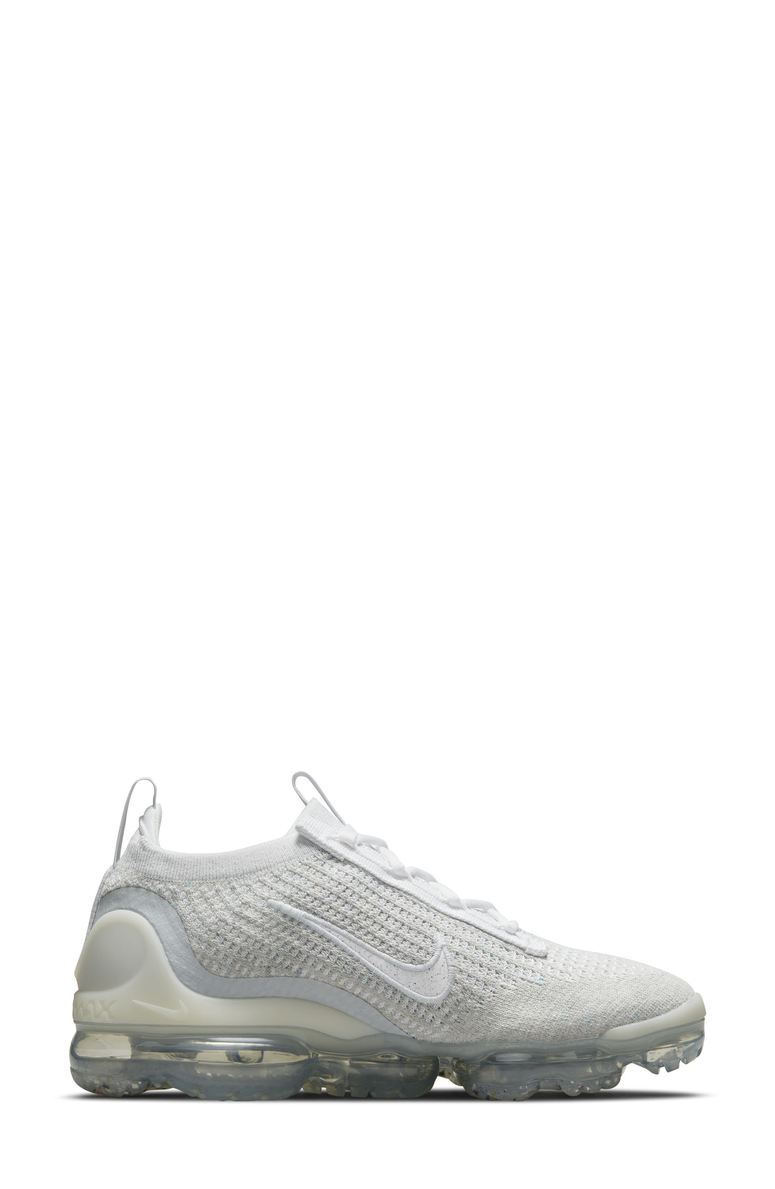 Air VaporMax 2021 FK Sneaker - image 2