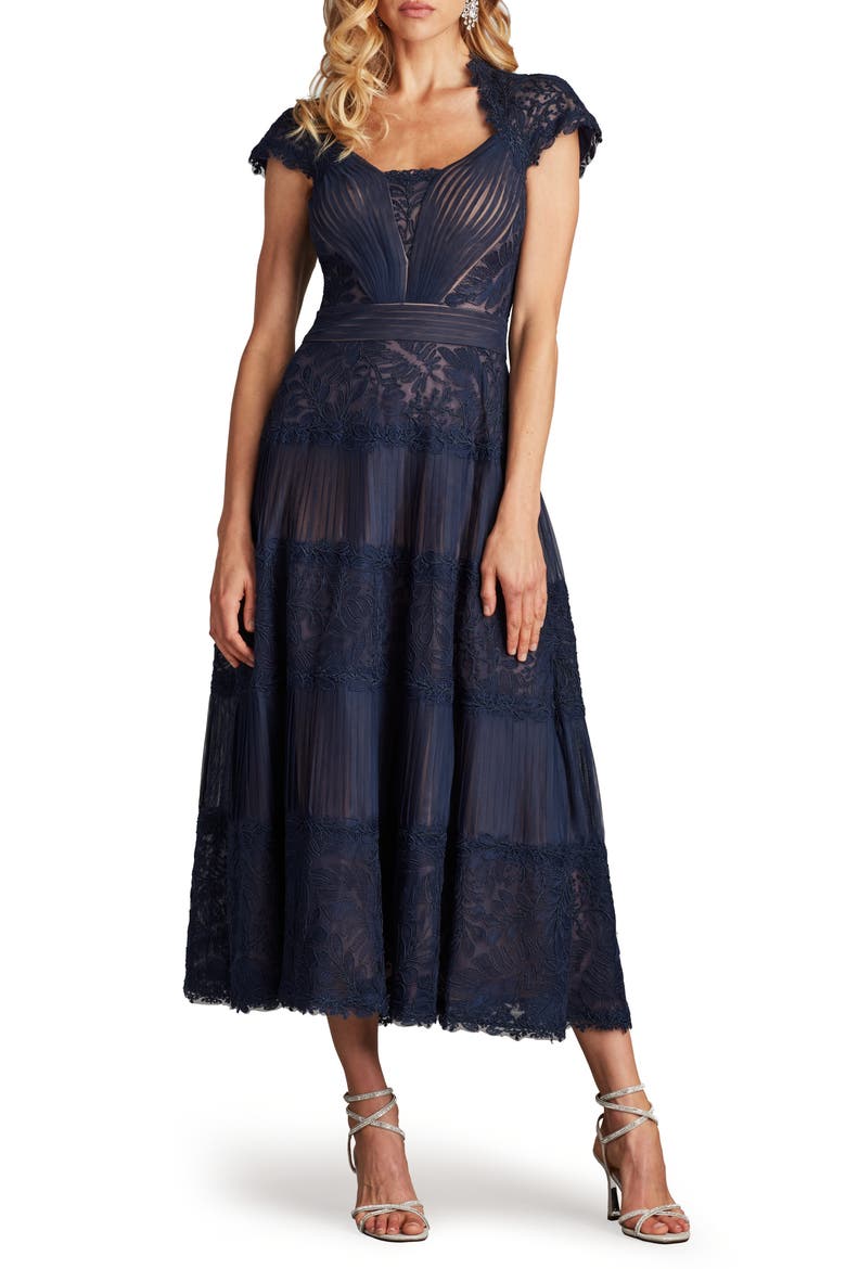 【TADASHI SHOJI】 オフショルダー ピンタック ドレス Tadashi Shoji Pintuck Pleat Embroidery Detail Cocktail Midi Dress