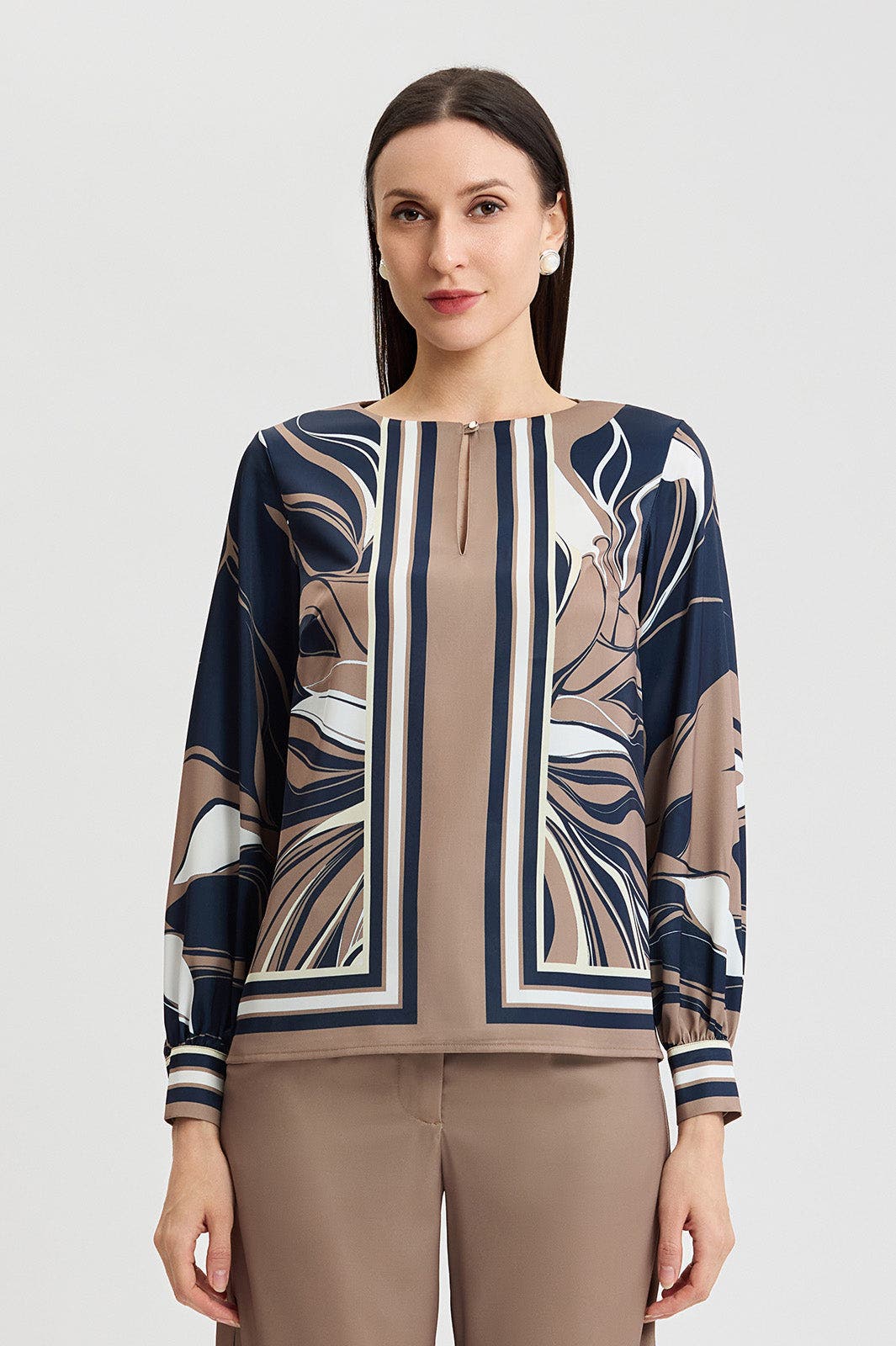 selected Warm Taupe/Indigo/Ivory