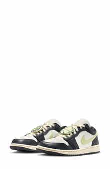 Jordan Nike Air Jordan 1 Low SE Sneaker