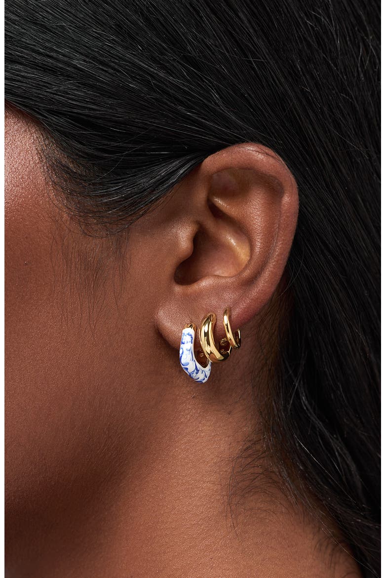 Dakota Mini Marbled Enamel Hoop Earrings, Alternate, color, GOLD / MARBLE BLUE