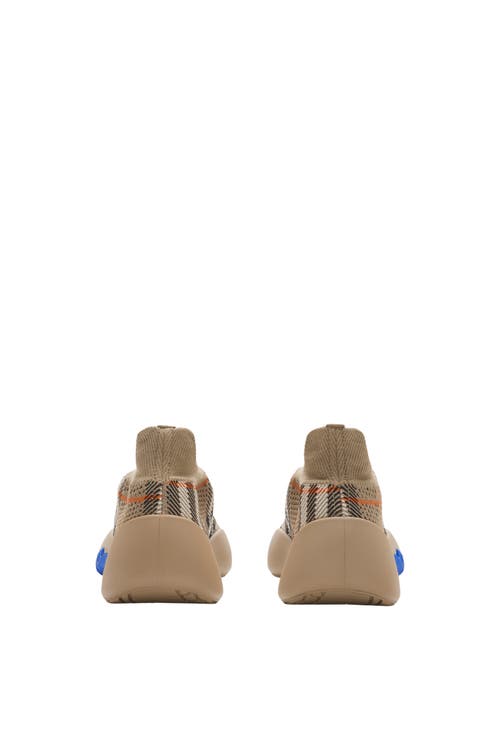 Burberry 'checkered Knit Neptune Sne In Sand