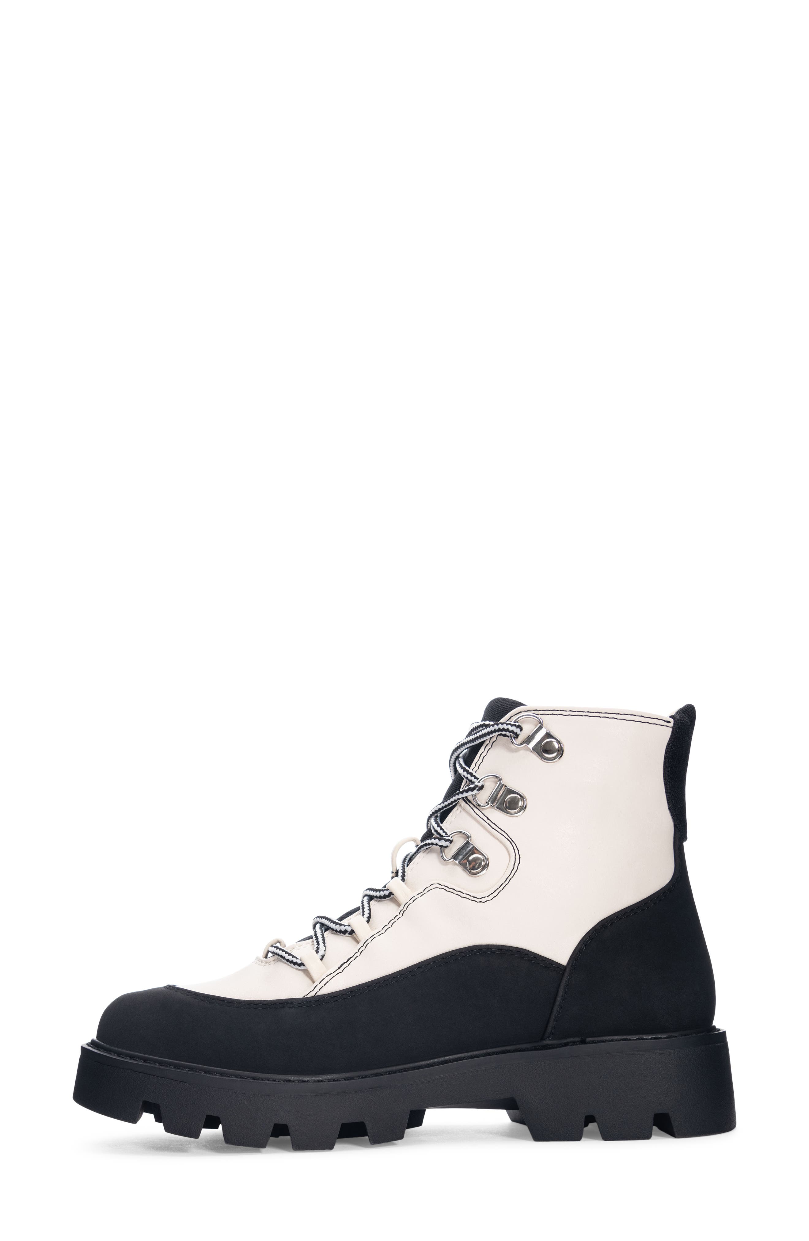 Chinese Laundry Pfeiffer Lug Sole Bootie, Alternate, color, 