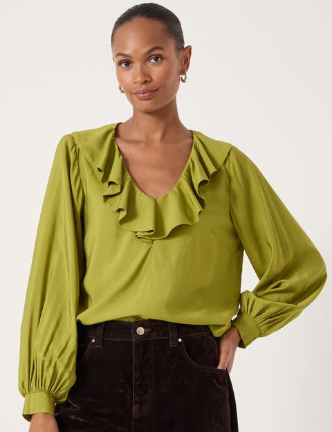 Air Flow Ruffle Blouse