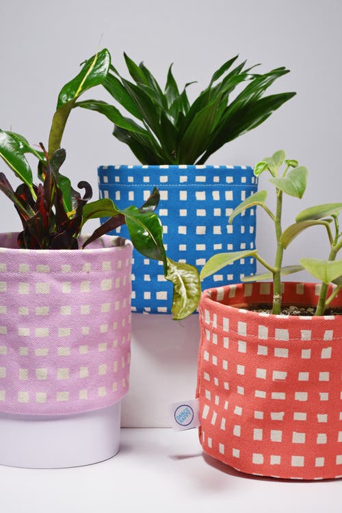 Dance Happy Micro Grid Round Bin/canvas Planter In Lilac