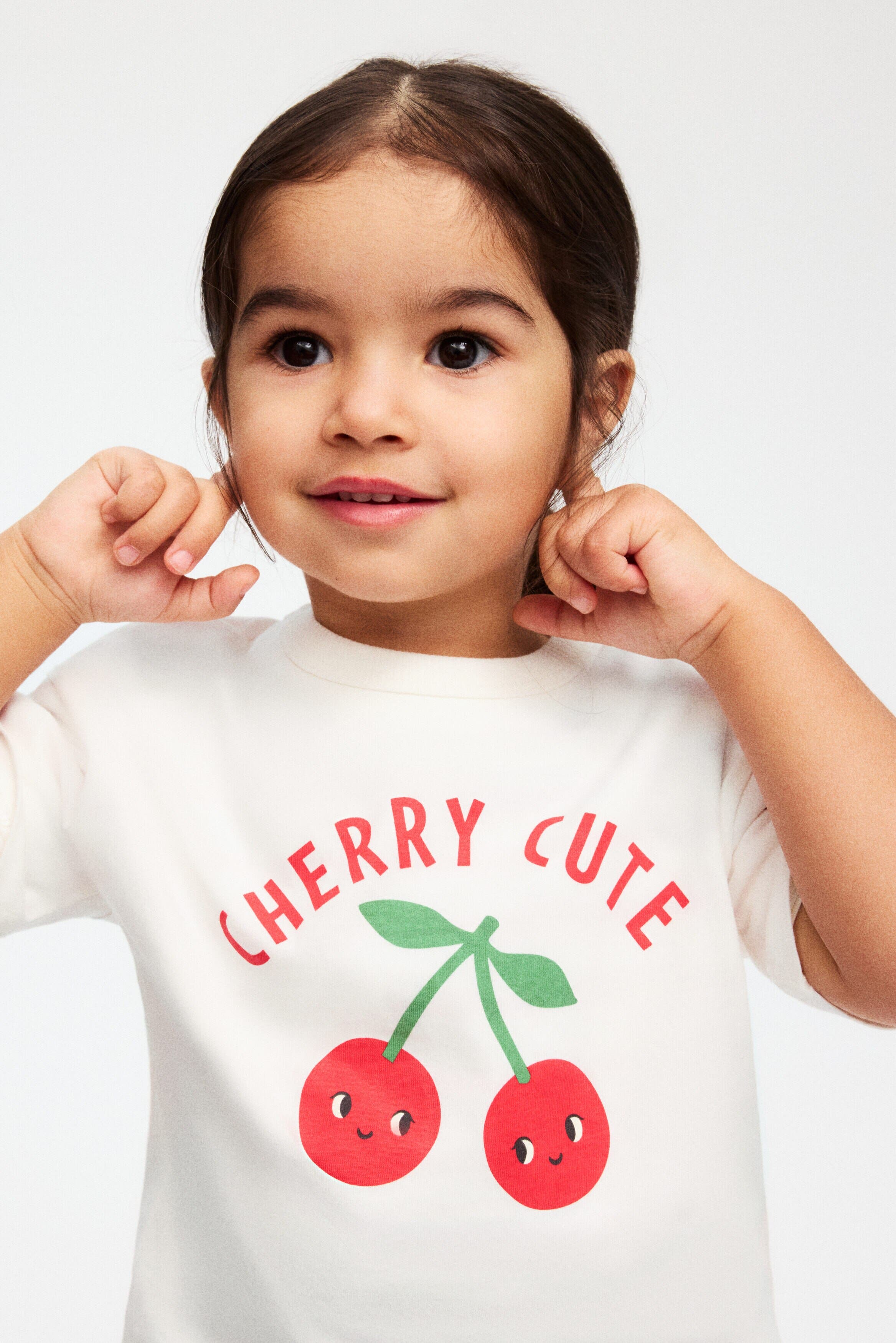 selected White/Cherry Cute
