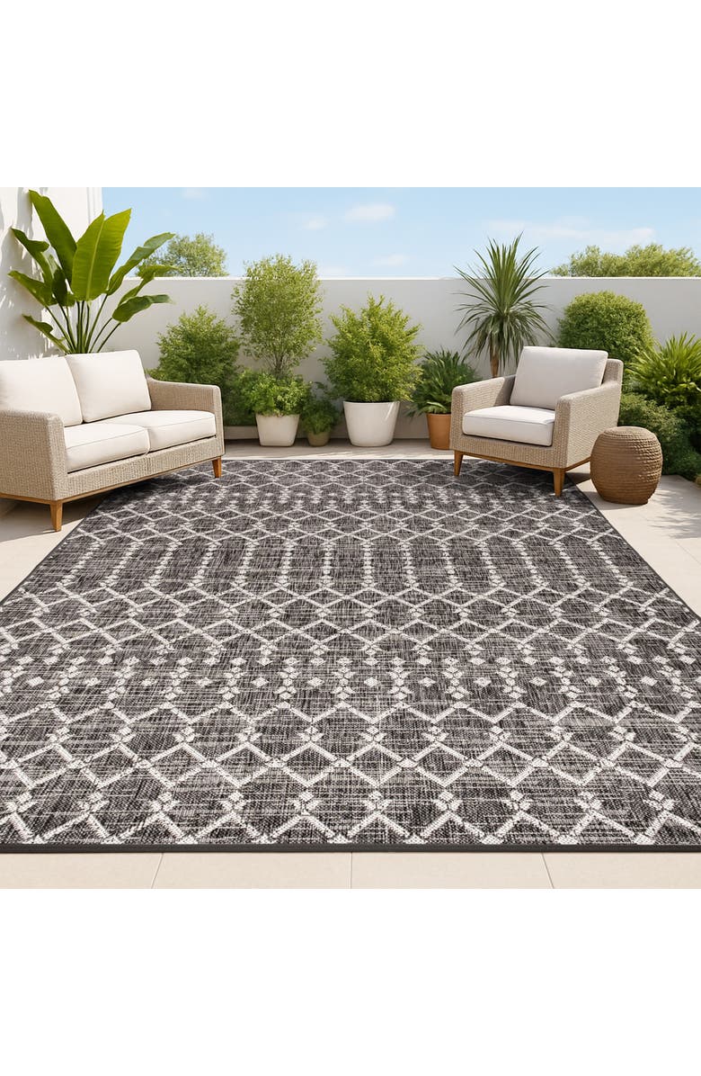 JONATHAN Y Ourika Moroccan Geometric Textured Weave Indoor/Outdoor Area Rug, Alternate, color, Black/Gray