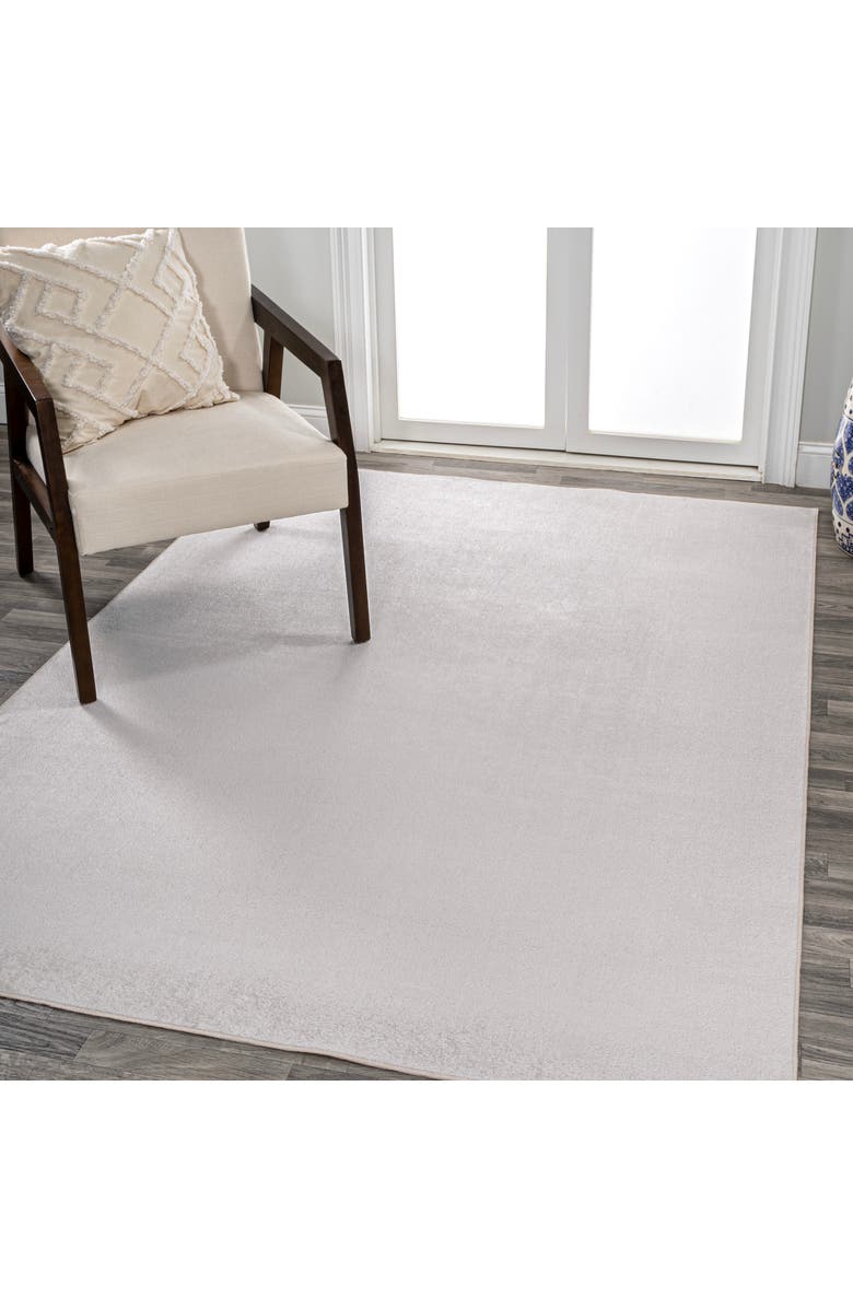 JONATHAN Y Twyla Classic Solid Low-Pile Machine-Washable Area Rug, Alternate, color, Light Gray