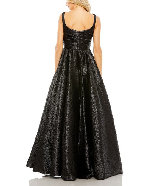 Mac Duggal Metallic Pleated Bodice Ballgown In Black