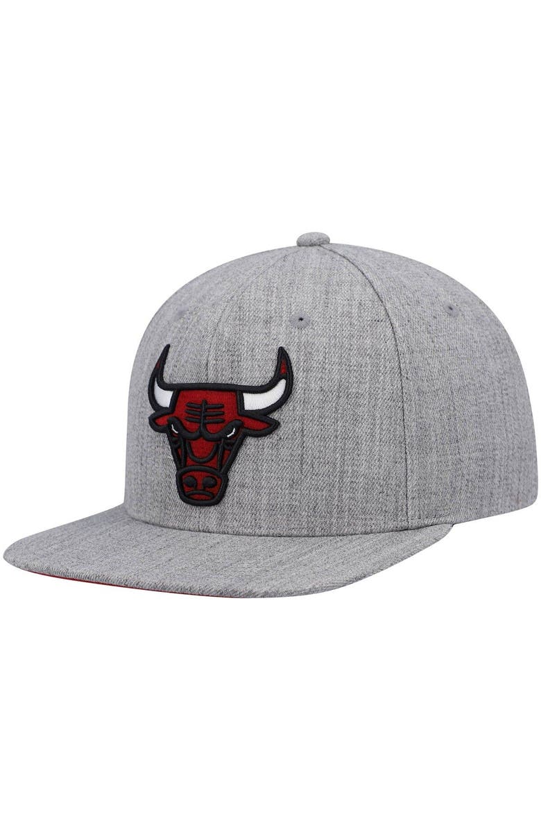 Mitchell & Ness Men's Mitchell & Ness Heathered Gray Chicago Bulls 2.0 Snapback Hat, Main, color,