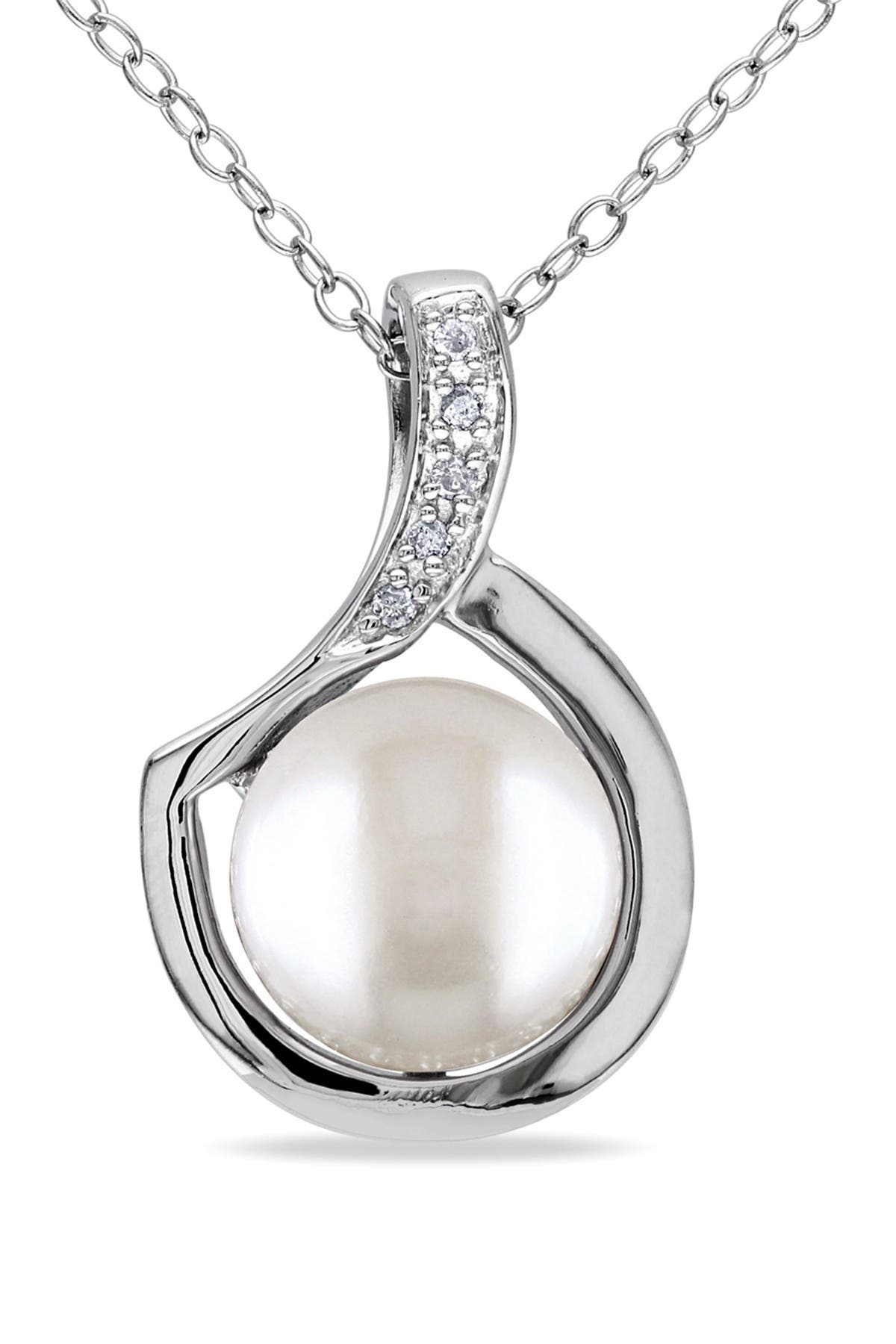 DELMAR Sterling Silver 9-9.5mm White Freshwater Pearl & Diamond Fashion Pendant Necklace