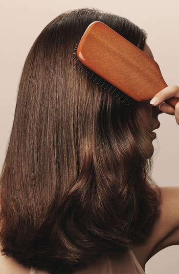 Stimulate + Detangle Metal Tip Brush