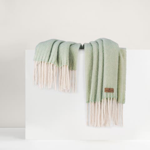 Andes Throw