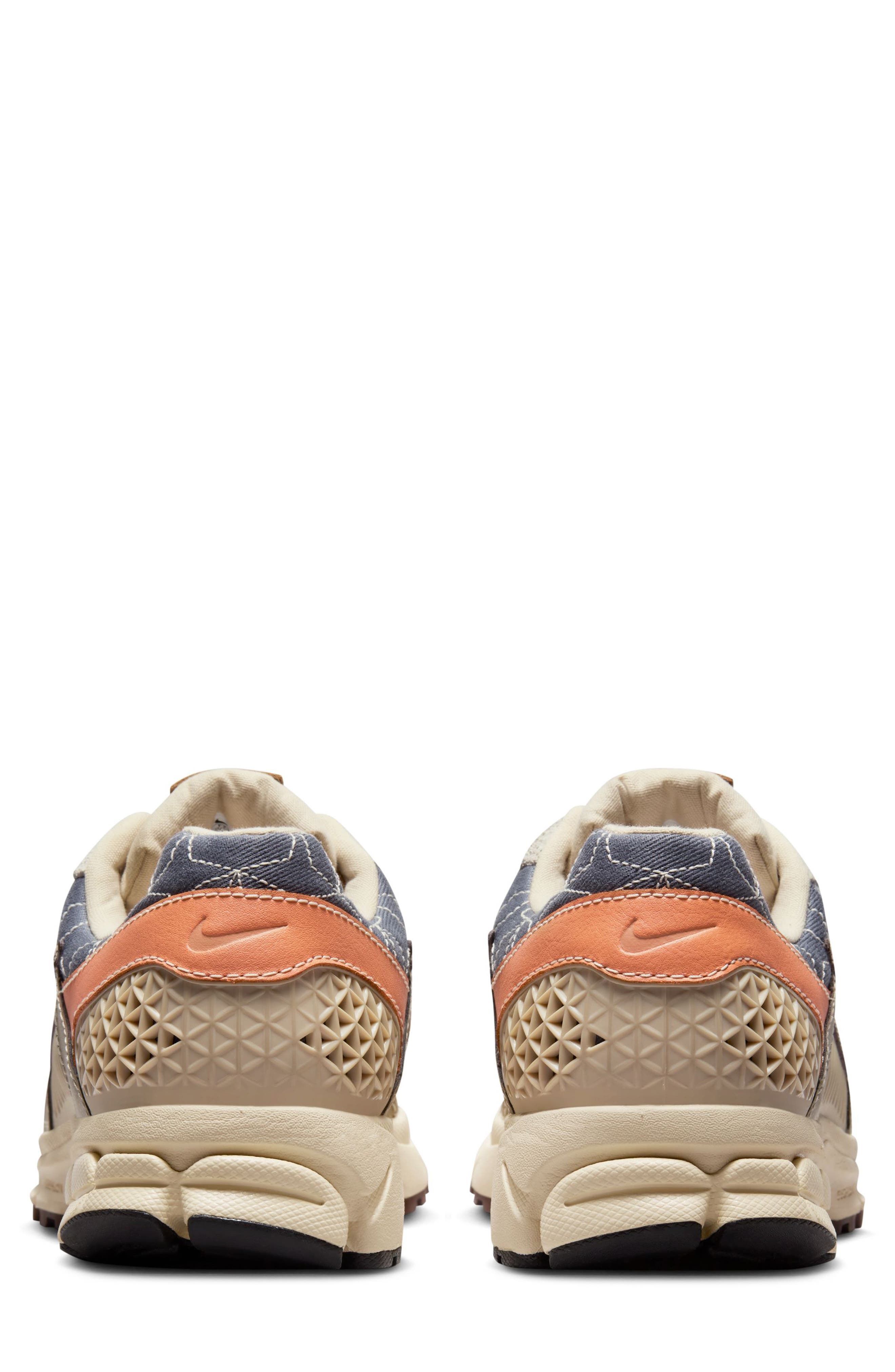 Nike Zoom Vomero 5 Sneaker, Alternate, color, 