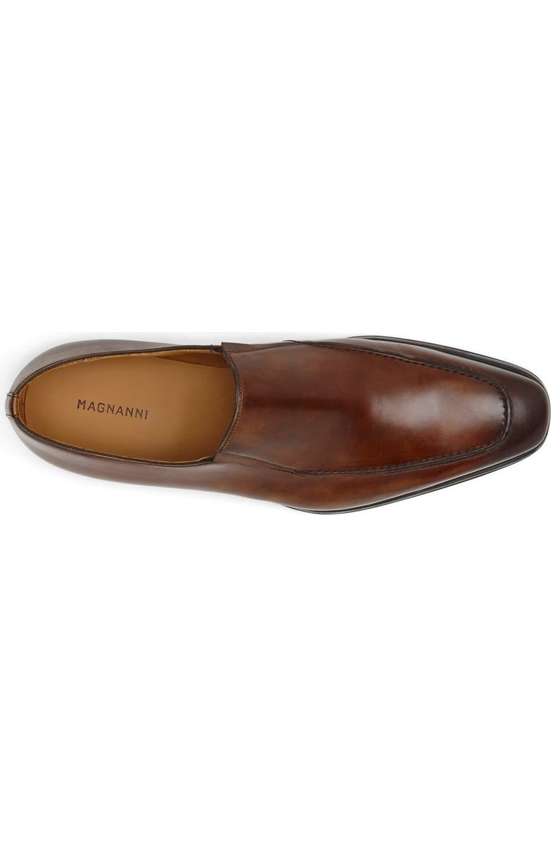 Magnanni 'Leo' Venetian Loafer, Alternate, color,