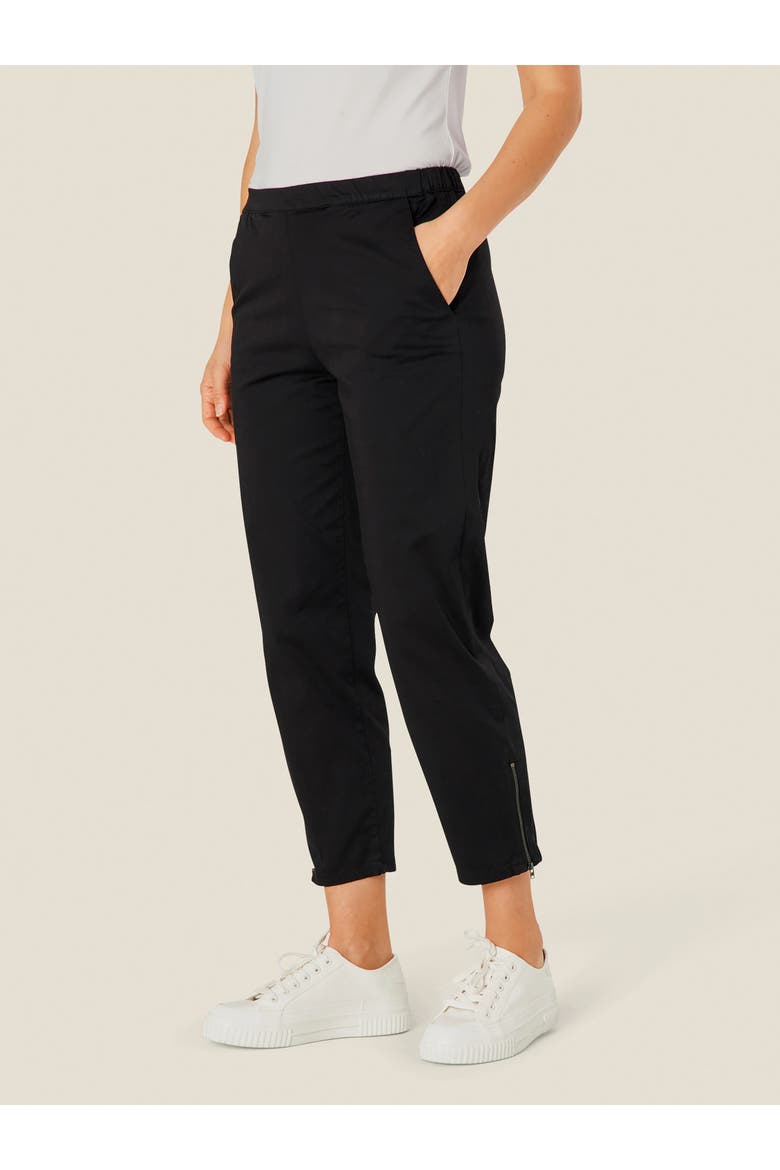 MaPadme Elastic Waist Cropped Pants, Main, color, Black