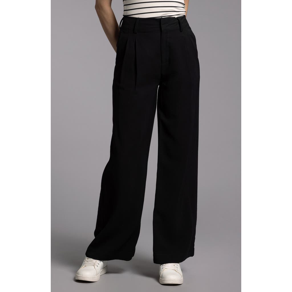 Weekend Los Angeles Lacy Straight Leg Pants In Black