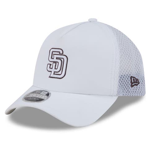 Men's New Era White San Diego Padres 2026 Batting Practice Apex 9FORTY Adjustable Trucker Hat