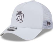 New Era Men's New Era White San Diego Padres 2026 Batting Practice Apex 9FORTY Adjustable Trucker Hat