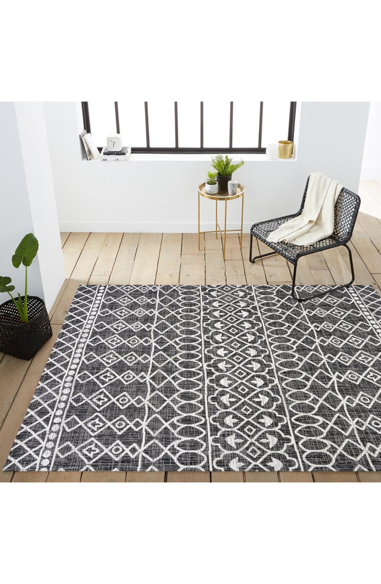JONATHAN Y Kafel Bohemian Indoor/Outdoor Area Rug, Alternate, color, Black/Ivory